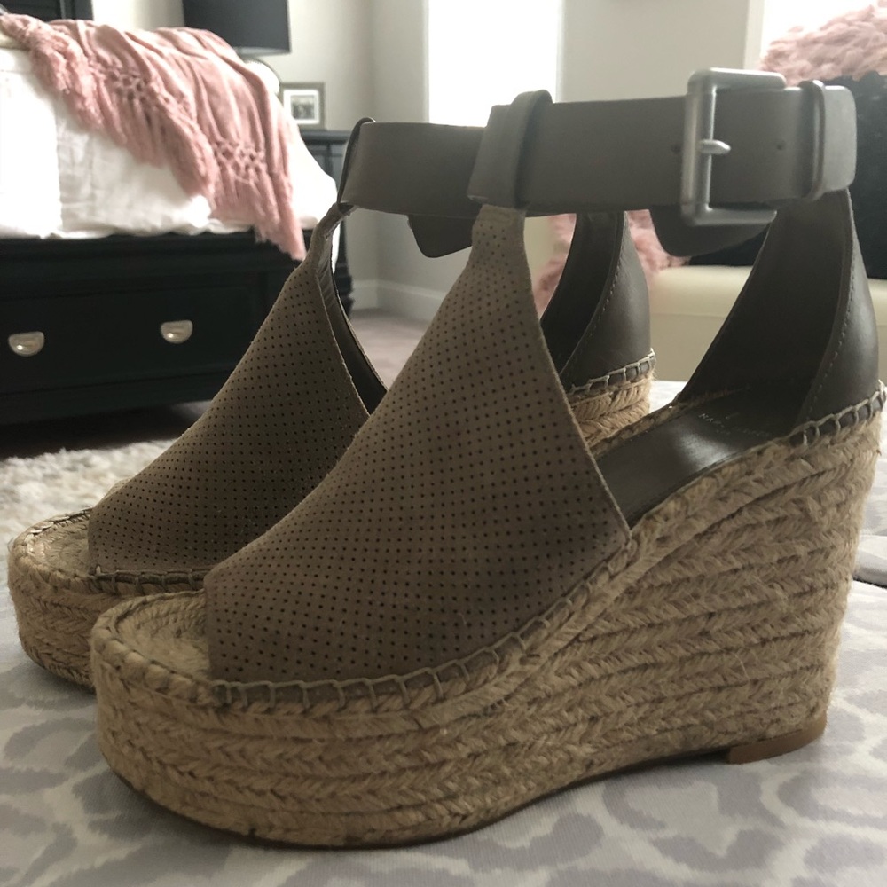 Marc Fisher Wedges